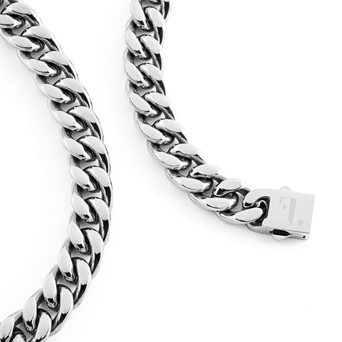 Cass men's bracelet by Five Jwlry, designed with a 10mm tightly woven Cuban link chain in a silver hue, crafted from water-resistant 316L stainless steel. Available in sizes 18cm, 20cm, 22cm, and 24cm. Hypoallergenic and accompanied by a 2-year warranty.