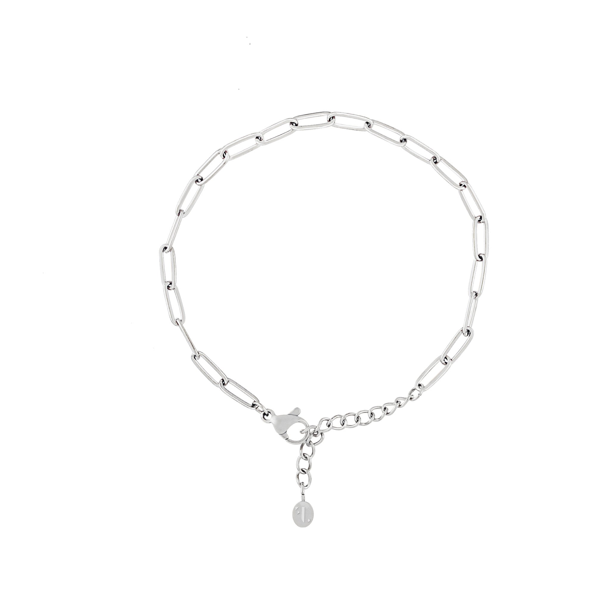 Maritsa bracelet by Five Jwlry for women, featuring an adjustable silver paperclip link chain ranging from 16cm to 20cm with its extension.