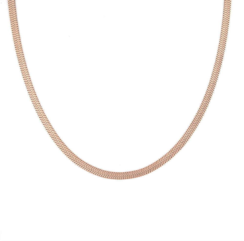 Orta women's necklace by Five Jwlry, crafted from a 5mm herringbone chain in rose gold  colored, water-resistant 316L stainless steel. Available in size 37cm with a 5cm extension. Hypoallergenic with a 2-year warranty.