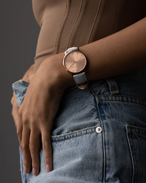 Discover Sunset, a 36mm women's watch all in rose gold signed Five Jwlry. This one can be paired with a wide variety of leather colors, such as black, white, pink, red, blue, gray, tan, brown, and tan!