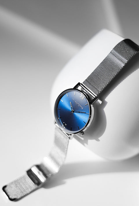 Discover Atlantic, a Five Jwlry men's watch with a 42mm blue dial, silver case and hands. This one is offered with a silver mesh bracelet.