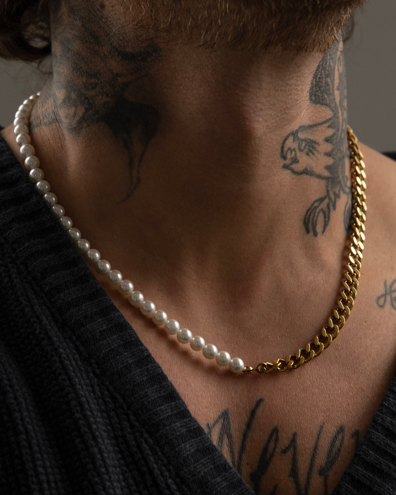 Volga men's necklace by Five Jwlry, uniquely crafted with a combination of half gold Cuban chain and half white pearls, measuring 50cm in length. Made from water-resistant 316L stainless steel. Hypoallergenic with a 2-year warranty.